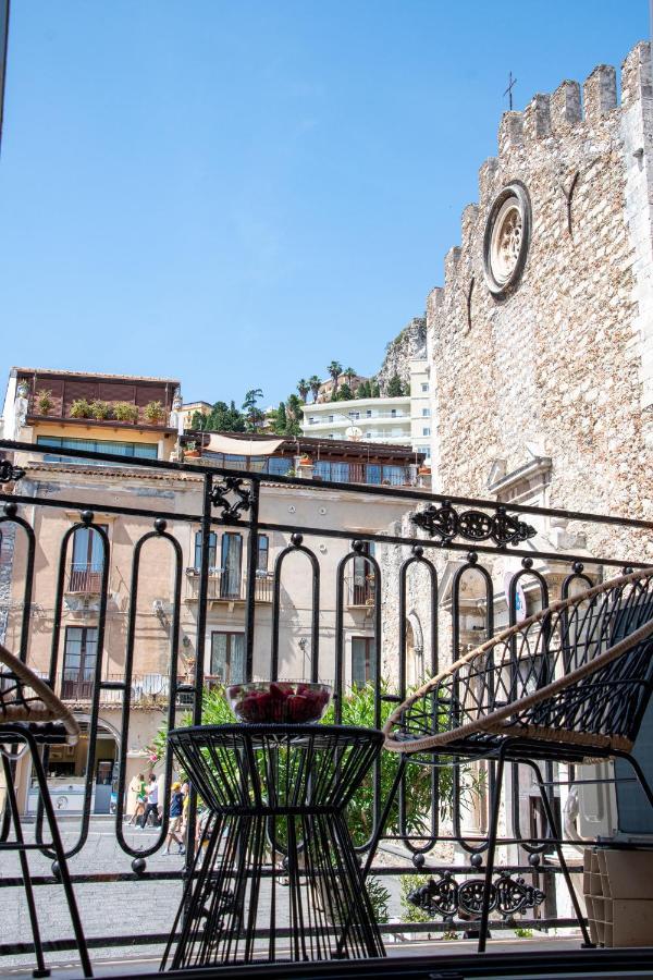 Castalia Apartments & Rooms Duomo Таормина Экстерьер фото